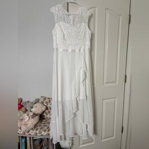 White formal/wedding dress